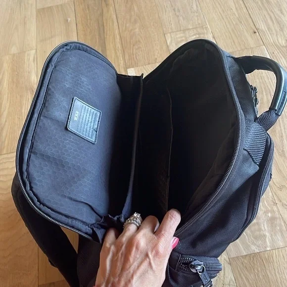 TUMI Alpha Bravo Series NWT Backpack - Picture 3 of 6